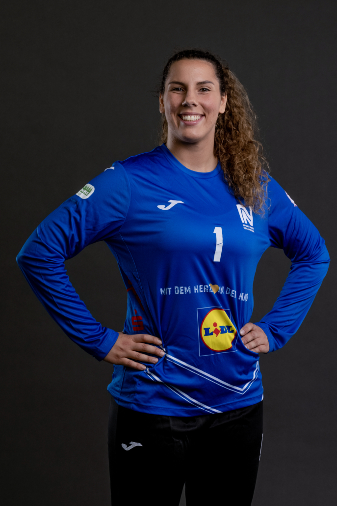 #1 Isabel Goìs